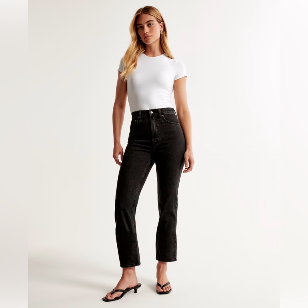Curve Love Ultra High Rise Ankle Straight Jean